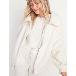 Old Navy Cozy Teddy Sherpa Zip Lounge Jacket